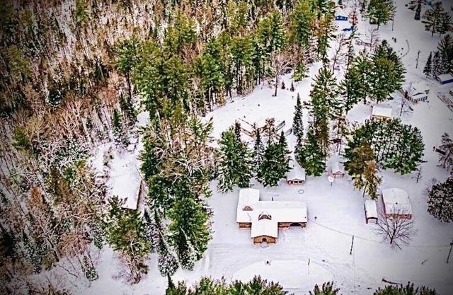 Trails Lodge retreat is steps fromnThe bar and ORV trails!