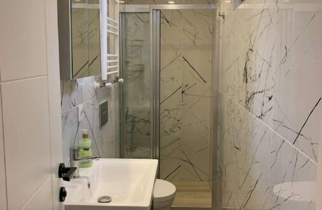 Tranquil 5-bedroom apartment with AC in Istanbul