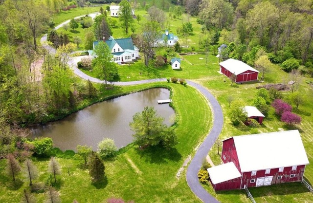 Tranquil Farm-Stay for Large Group near Rocky Fork - Two Houses!