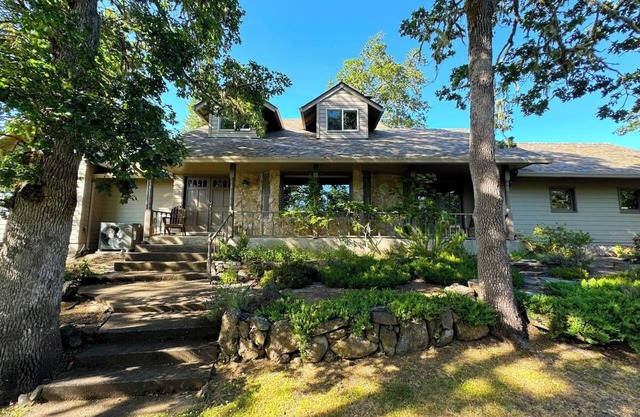 Tranquil Forest Hills House