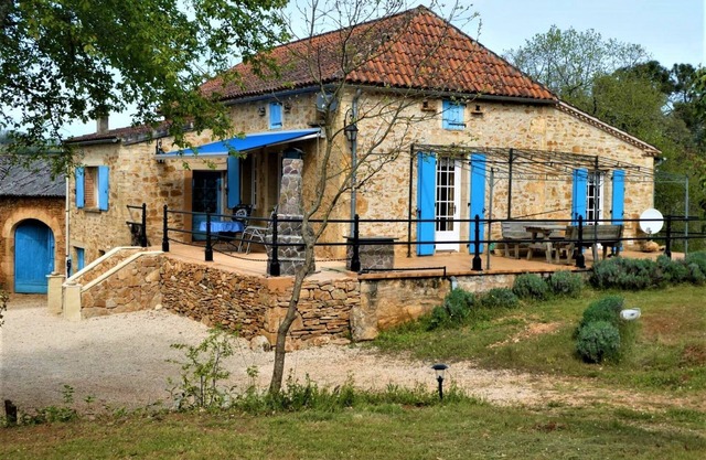 Tranquil Garden Hideaway