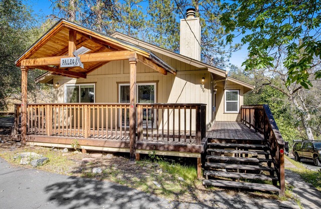 Tranquil home near Yosemite National Park with golf, shared pool, & tennis