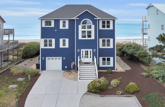 TRANQUIL OCEANFRONT HOME, 6 BEDROOM, 5 BATH, POOL, HOT TUB, ELEVATOR, GAME ROOM