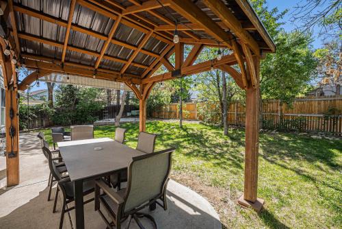 Tranquil Retreat Sauna Master Suite Lrg Yard