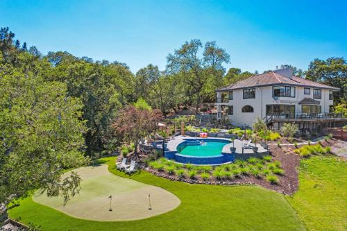 Tranquil Sonoma Retreat by Kohmsa Stays