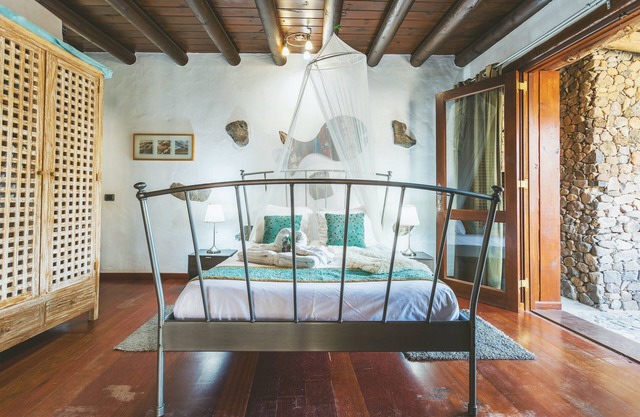 Tranquil Studio: Eco Casita, Very Near Sandy Beach, Pool, Play Park, WIFI