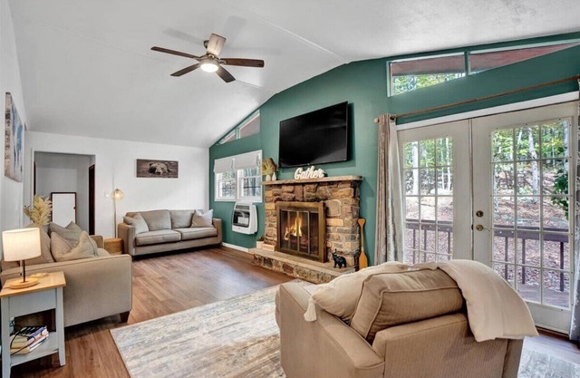 Tranquil Trails Cottage Fire Pit Cozy 3BDR