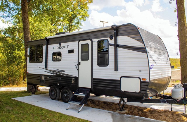 Tranquil Trailside Stay