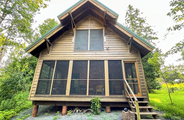 Tranquility & Adventure Await at the River's Edge