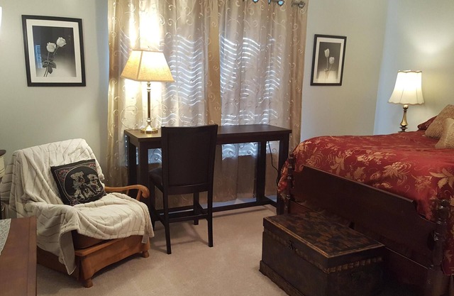 Travel Nurses/Healthcare professionals welcome.