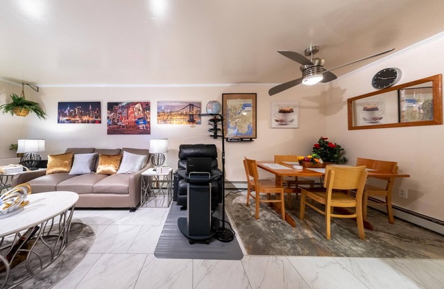 Traveling Nurse & Healthcare Professional One Bedroom Fully Entire Apartment