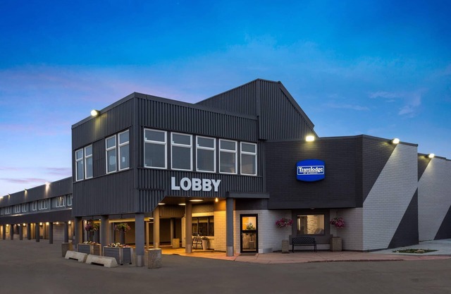 Travelodge by Wyndham Grande Prairie