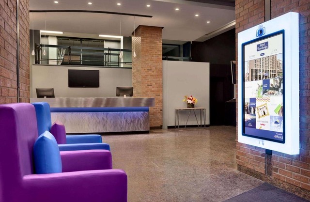 Travelodge by Wyndham Montreal Centre