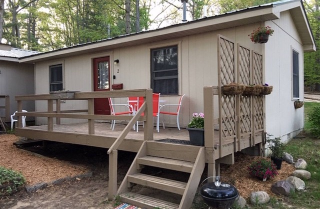 Traverse City 12 min to downtown, Spider Lake, On-site Rentals, Pet Friendly