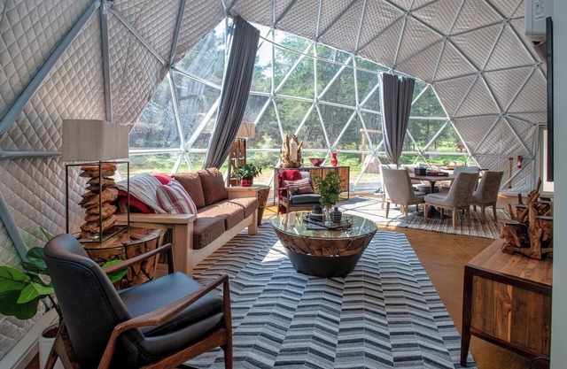 Traverse City - Luxury on the Edge - 11