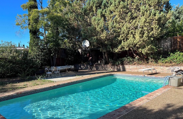 Tremendous Pool 3-bedroom house in Castro Valley