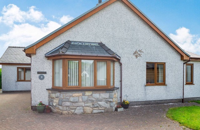 TREMYFRON, family friendly, with a garden in Bala