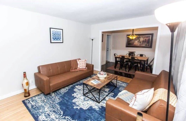 Trendy Home w/Private Backyard - Bham Brickstone