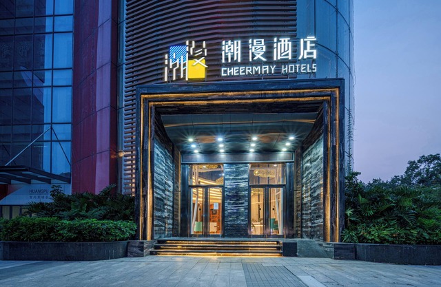 Trendy Romantic Hotel Guangzhou Baoneng