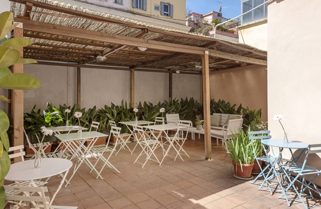 Triple room at Hotel Parker, 20 minutes' walk from the Colosseum