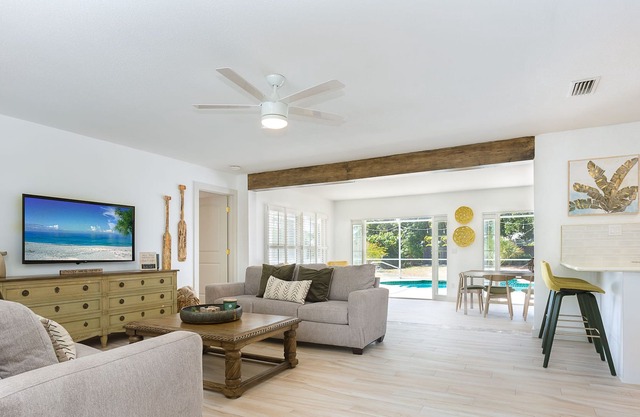 Tropical family home near Boating, Beaches, Golf and Boca Grande