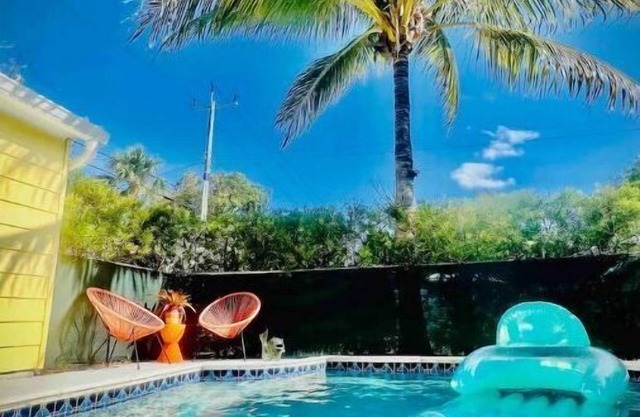 Tropical Paradise, Beautiful Pool Home.