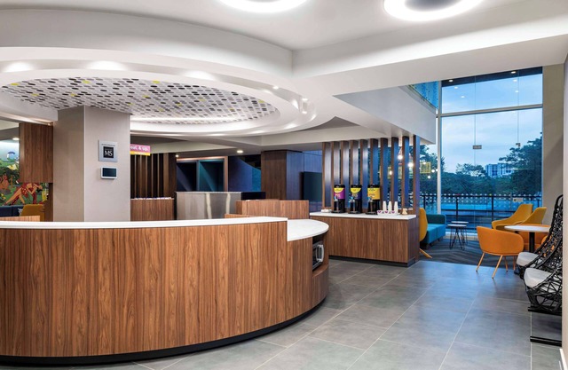 Tru By Hilton Cali Sur