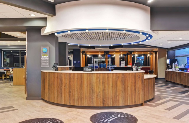 Tru by Hilton Richmond