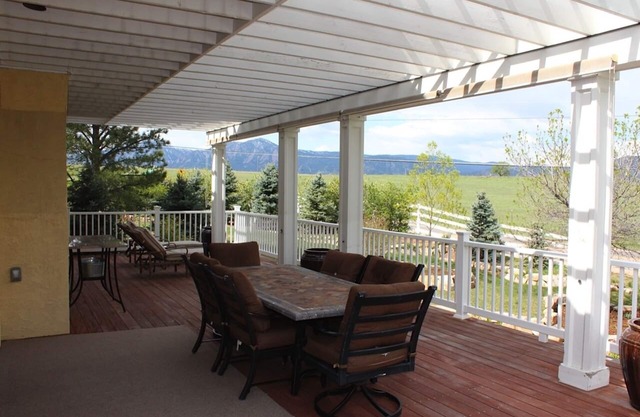 True Luxury Estate Perfect For Small Reunions Or A Family Get-Away