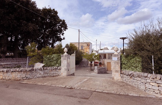 Trulli Soleti - trulli surrounded by nature, less than 2 km from the centre