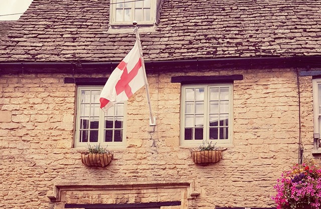 Tudor Cottage in the beautiful Cotswold town of Fairford Gloucestershire