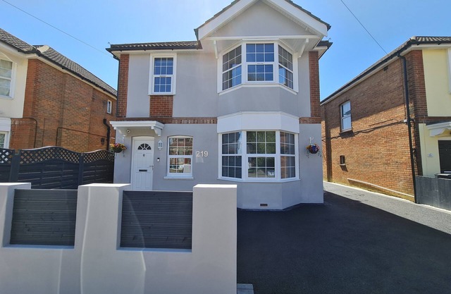 Turay Villa with Hot Tub