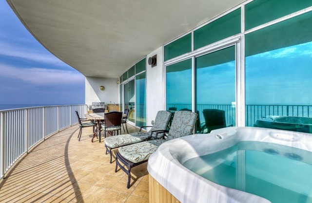 Turquoise Place #2002D