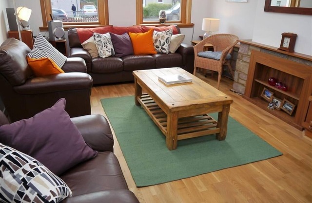 Twenty DC - a house that sleeps 6 guests in 3 bedrooms