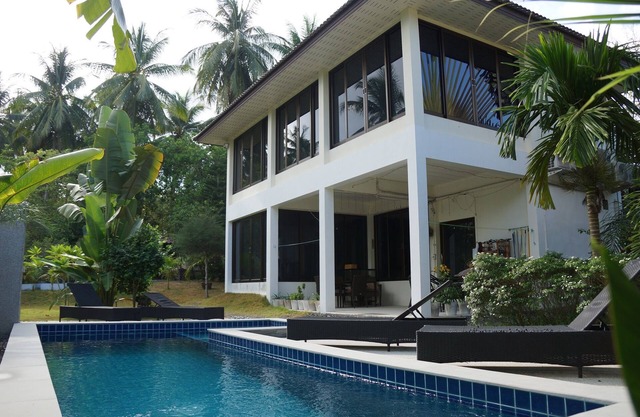 Twin Villas apartment with swimming pool