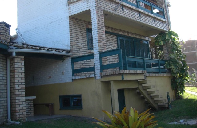 Two bedroom duplex house on the edge of Santinho beach