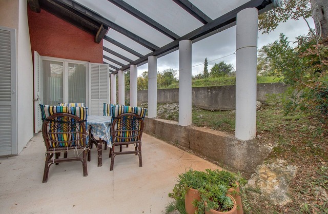 Two bedroom apartment with terrace Nerezine, Lošinj (A-2516-b)