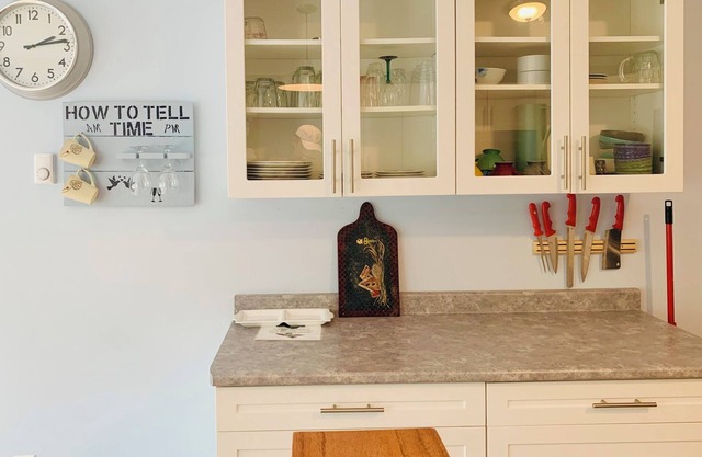 Two bedroom cottage on North Bay