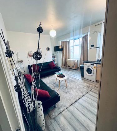 Two Bedroom Flat Burnt Oak London