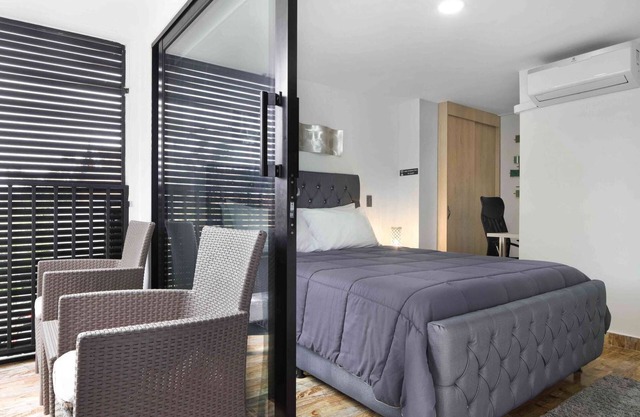 Two Bedroom Two Hot tub balcony Apartment