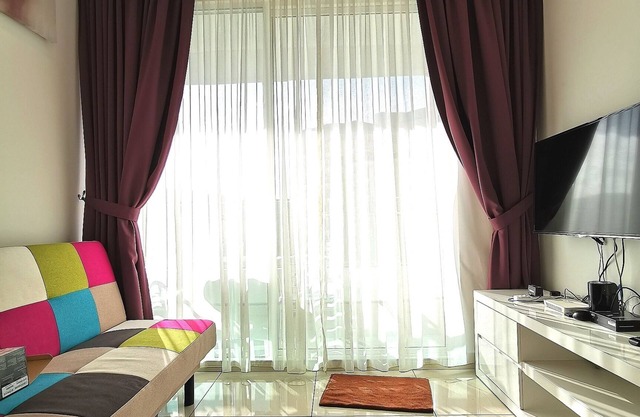 Two Bedroom Warmie Suite at Georgetown, Gurney