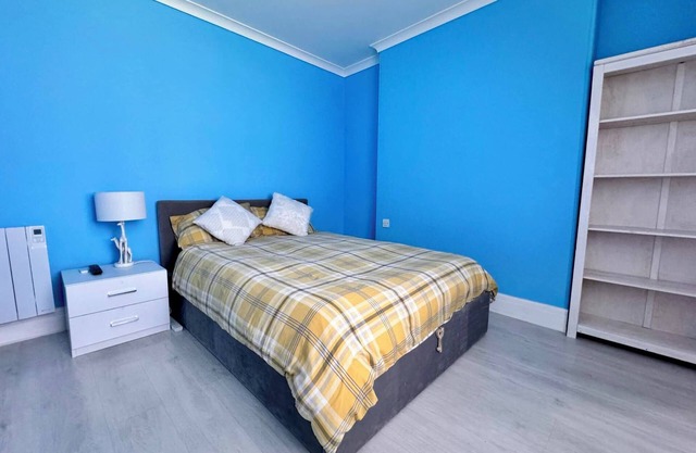 Two bedrooms, Shower, Lounge & Kitchen