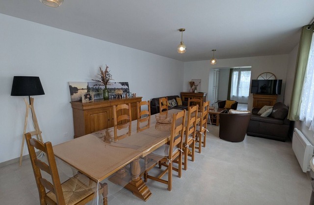 Two charming cottages near Orleans with garden and private parking