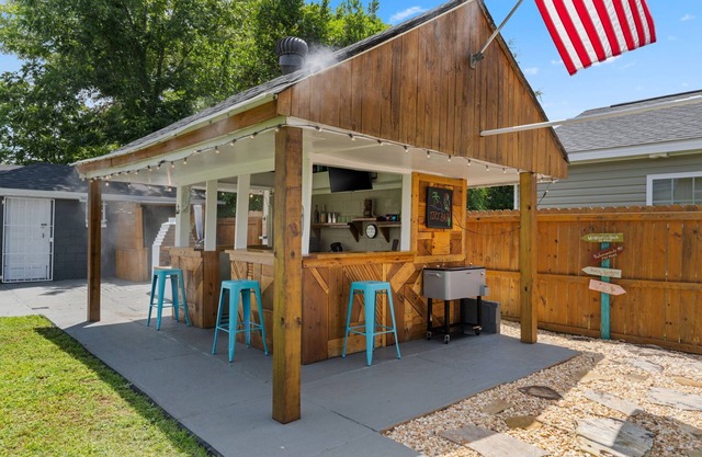 Two-Home Rental in Downtown Wilmington - Perfect for Large Groups and Events