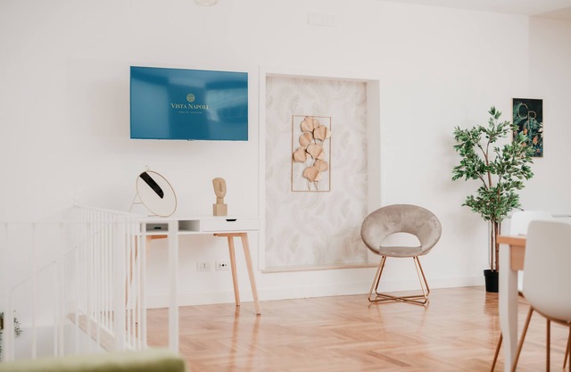 Two-Level Terrace Home – Vista Napoli