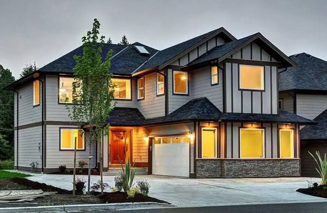 Two Private Rooms with One Private Bathroom. Private Entrance and Kitchenette.