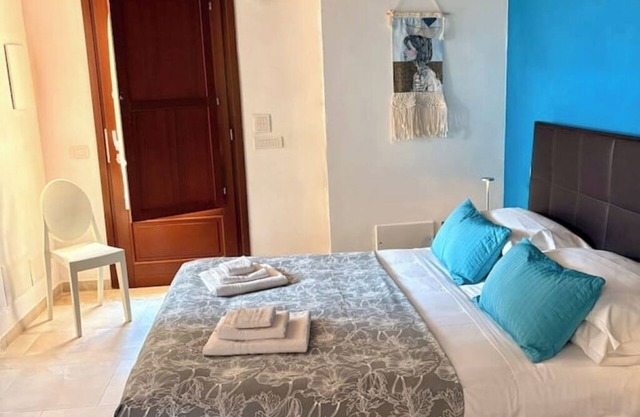 two-room apartment with small beam (37 sqm)