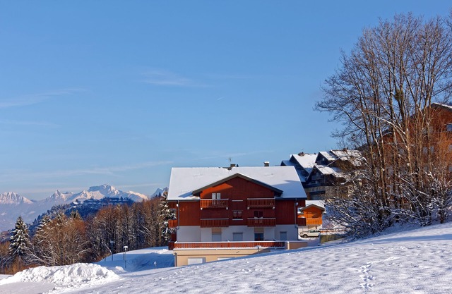 Two rooms 200m from the cable car, parking, high-speed wifi, large terrace