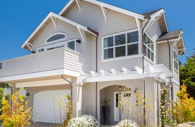 Two-Six Beach House - newly renovated!