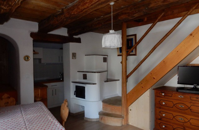 Typical South Tyrolean vacation cottage with garden and terrace